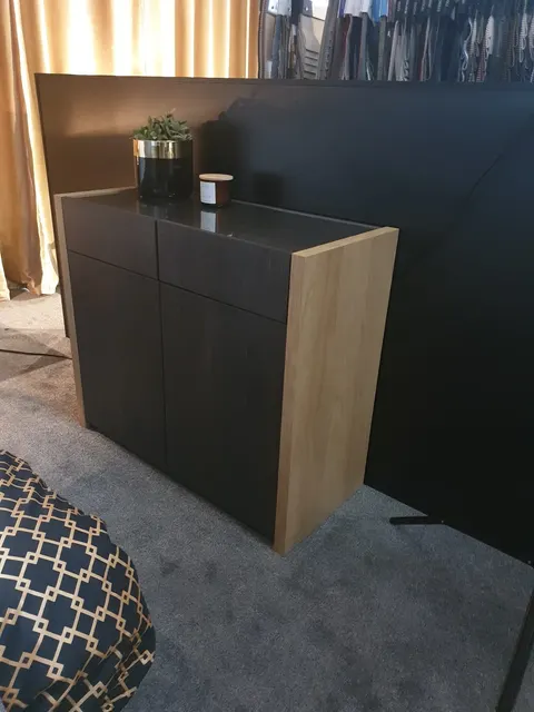 Komoda Modello