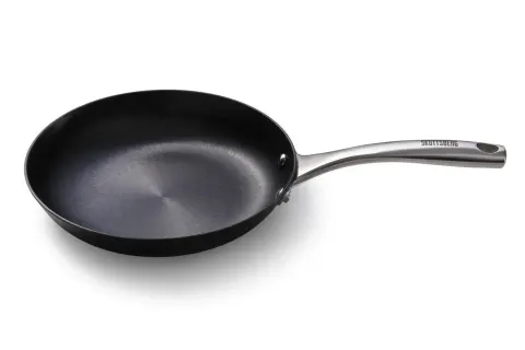 Patelnia żeliwna CAST IRON 24cm Skottsberg