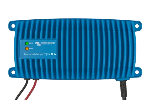 Ładowarka sieciowa 230 V/12 V wodoodporna Victron Blue Smart IP67 25 A (BT)