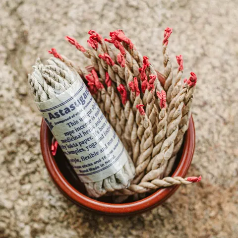 Kadzidełka sznurkowe ASTASUGANDHA (Nepal)