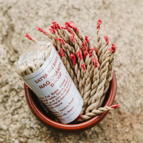 Kadzidełka sznurkowe NAG CHAMPA (Nepal)