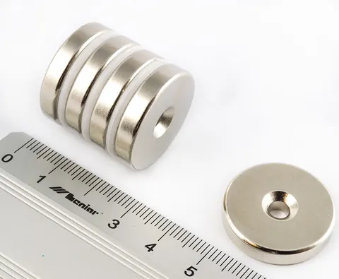 MP 25x9/4,5x5 N38 - magnes neodymowy
