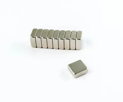 MPŁ 10x10x4 N42 - magnes neodymowy