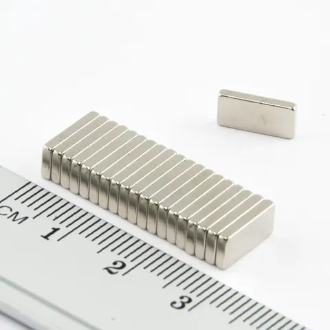 MPŁ 10x5x1,5 / N38 - magnes neodymowy