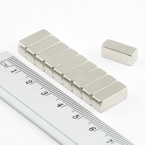 MPŁ 15x6x6 / N38 - magnes neodymowy