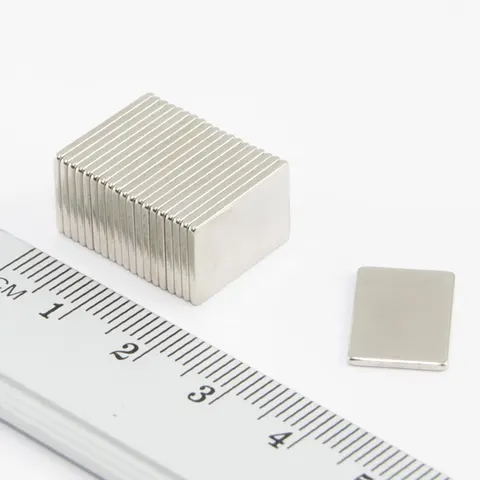 MPŁ 15x10x1 / N38 - magnes neodymowy