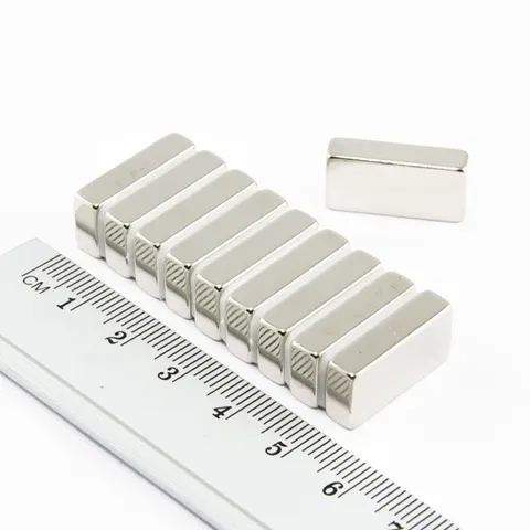 MPŁ 20x10x5 / N38 - magnes neodymowy