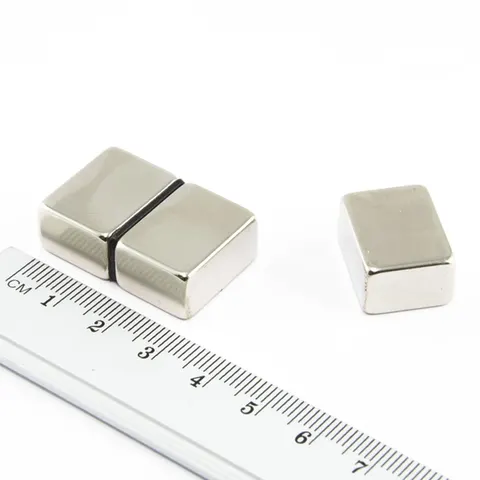 MPŁ 20x10x15 / N38 - magnes neodymowy