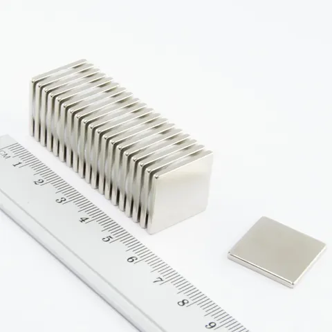 MPŁ 20x20x2 / N38 - magnes neodymowy