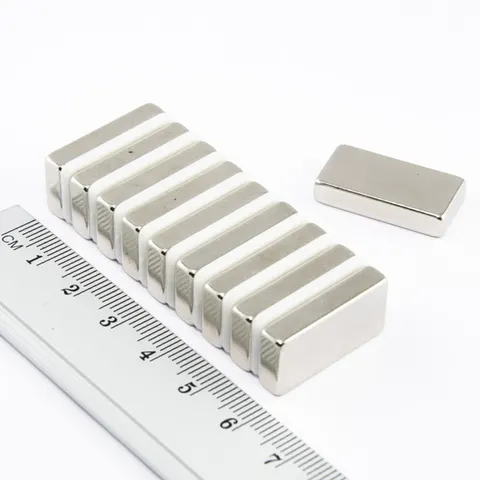 MPŁ 24x12x5 / N38 - magnes neodymowy
