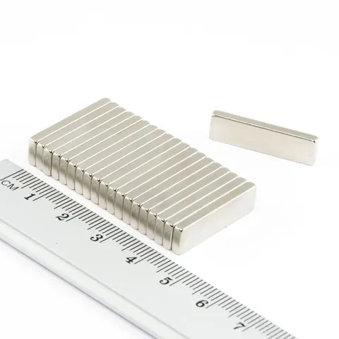 MPŁ 25x7x2,4 / N38 - magnes neodymowy