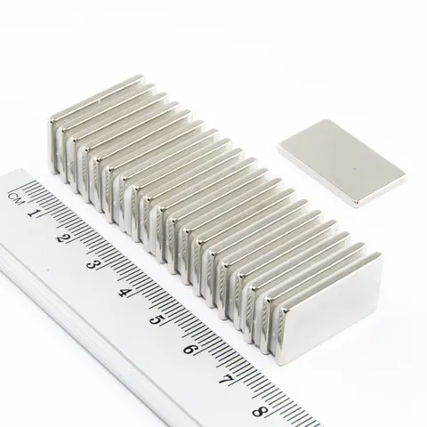 MPŁ 25x15x2 / N38 - magnes neodymowy