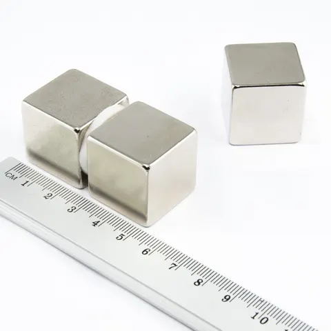 MPŁ 25x25x25 / N38 - magnes neodymowy