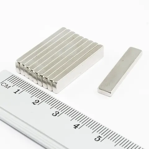MPŁ 30x6x2,4 / N38 - magnes neodymowy
