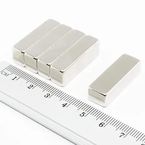 MPŁ 30x10x8 / N38 - magnes neodymowy
