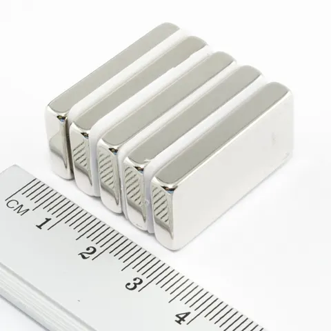 MPŁ 30x15x5 / N38 - magnes neodymowy