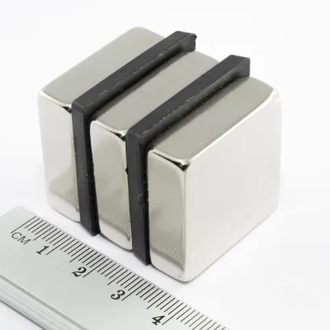 MPŁ 30x30x10 / N38 - magnes neodymowy