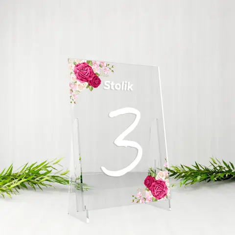 Przeźroczyste numerki na stół weselny z plexi - Czerwone róże