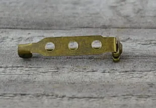 [10207] Agrafka klasyczna 27mm kolor brąz 2szt