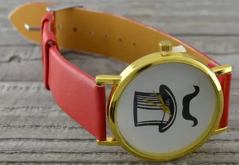 [z0108] Zegarek na pasku czerwony cylinder i wąsy