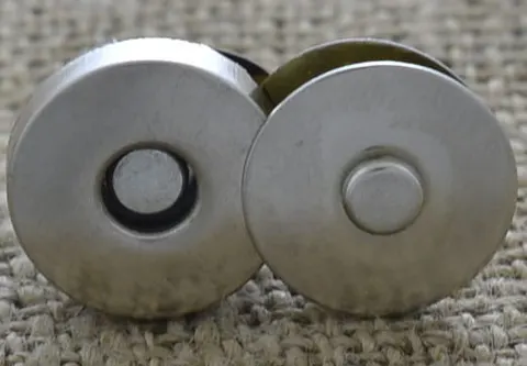 [k0402] Zapięcie magnetyczne srebro 14mm