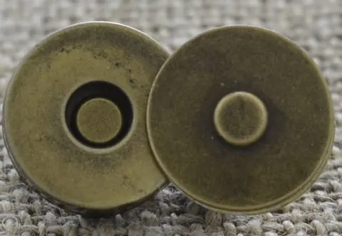 [k0403] Zapięcie magnetyczne do torebki brąz 14mm