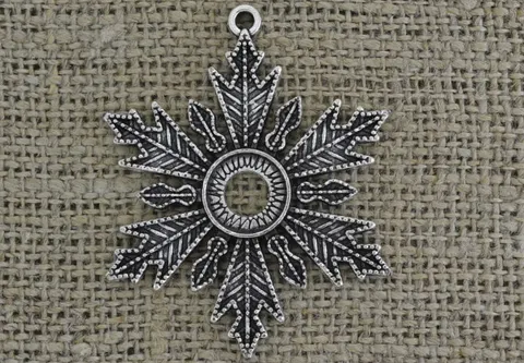 [ś0754] Baza medalionu płatek śniegu kaboszon 10mm