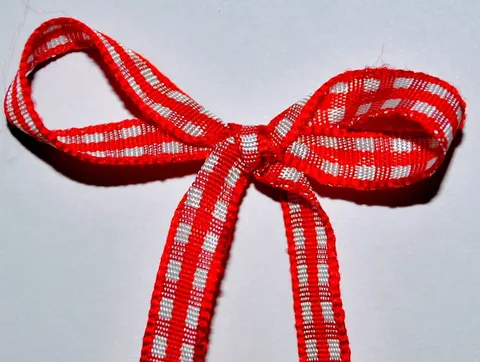 Wstążka rypsowa w kratkę 7mm czerwona