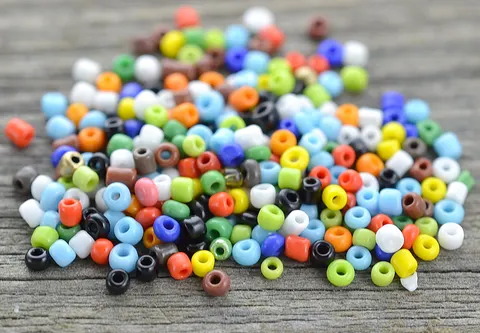[70106] Koraliki drobne oponka mix kolorów 7 gram
