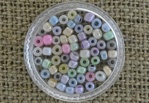 [701220] Koraliki drobne oponki mix kolorów 6 gram