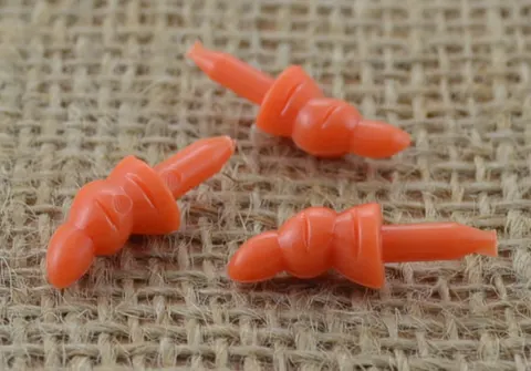 [550210] Nos plastikowy marchewka 4szt