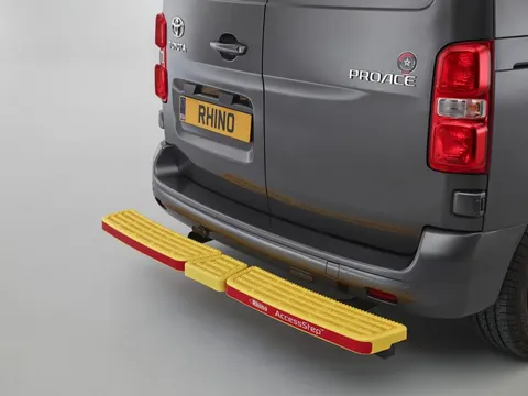 JUMPY/EXPERT/PROACE/VIVARO Stopień tylny AccessStep