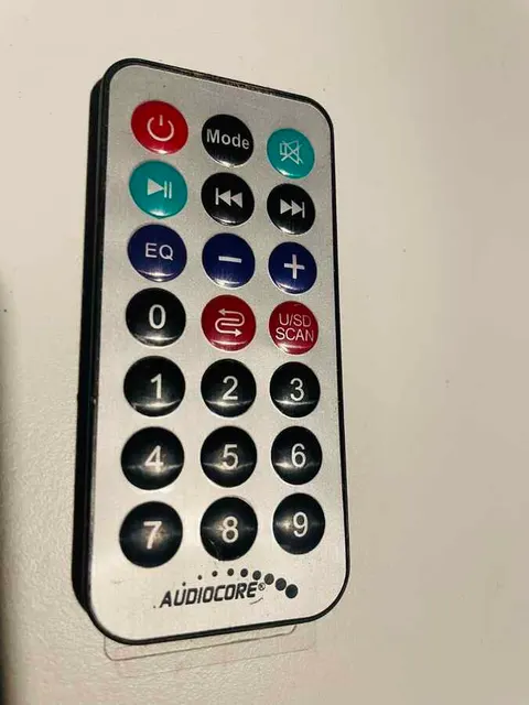 Pilot do sterowania wzmacniacza Audiocore