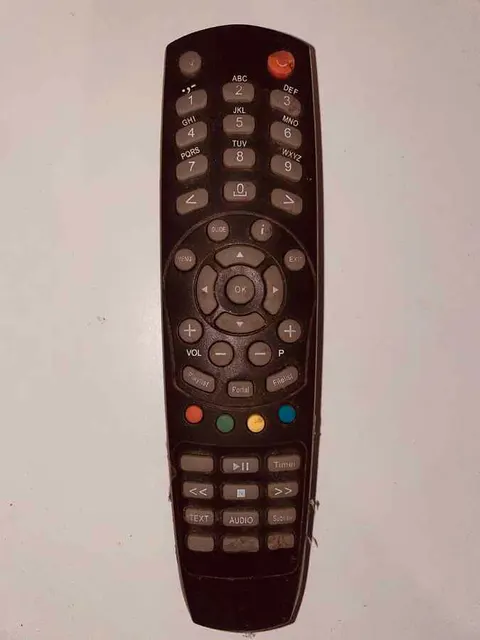 Pilot do starego TV telewizora Portal