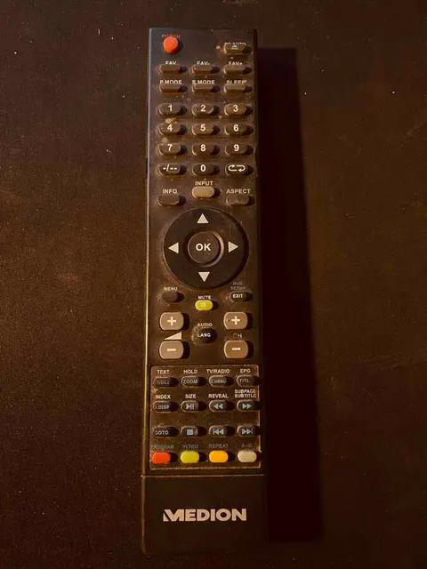 Oryginalny pilot do telewizora Medion PC Auto
