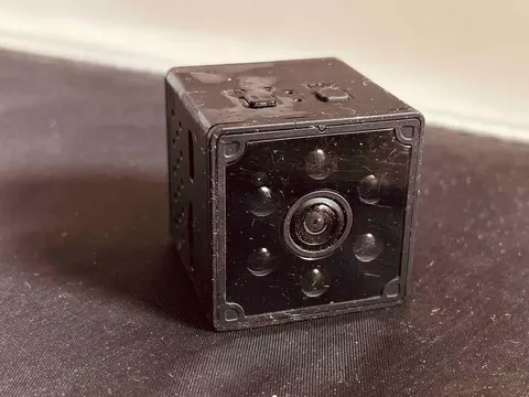 Szpiegowska mini kamera kwadrat MicroSD LED