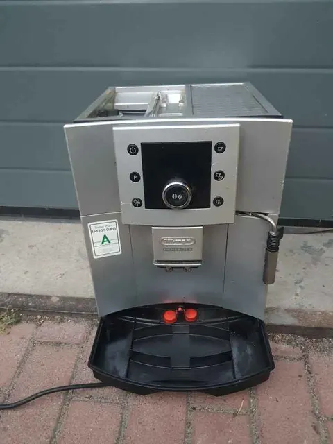 Ekspres ciśnieniowy DeLonghi Perfecta