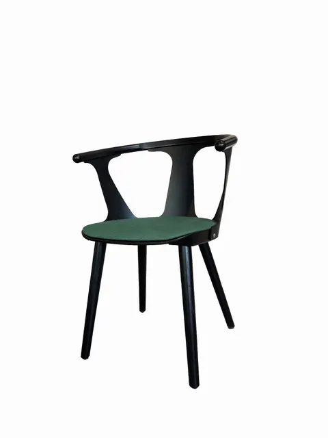 PROMOCJA! In Between Chair - krzesło dostępne od ręki!