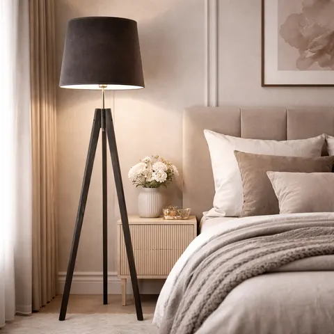 Drewniana lampa stojąca trójnóg tripod EMILY VELUR