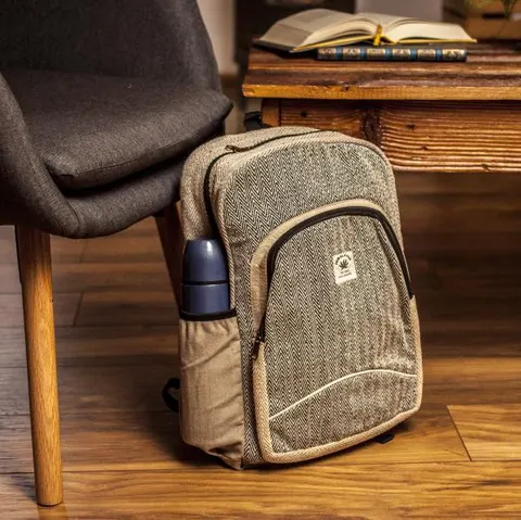 Torba konopna na laptopa
