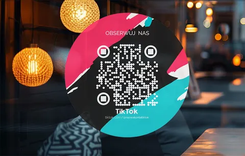 Naklejka samoprzylepna z kodem QR - TikTok 01