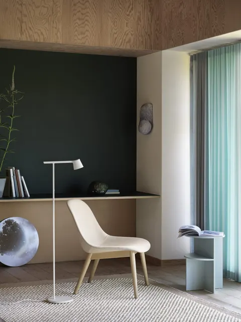Lampa podłogowa TIP, MUUTO
