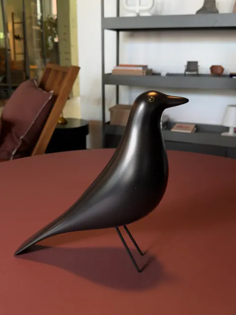 Figurka EAMES HOUSE BIRD czarny ptak Vitra