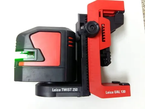 Niwelator krzyzowy ZIELONY Leica Lino L2G