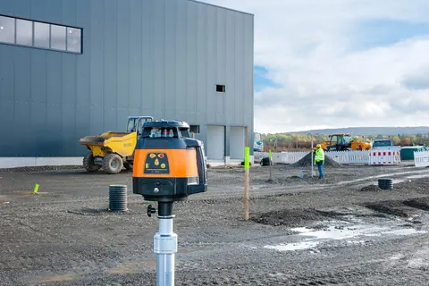 Niwelator laserowy GeoFennel FL245HV +statyw+łata