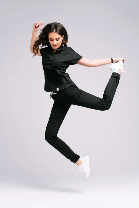 Spodnie damskie medyczne joggery Sonia czarne