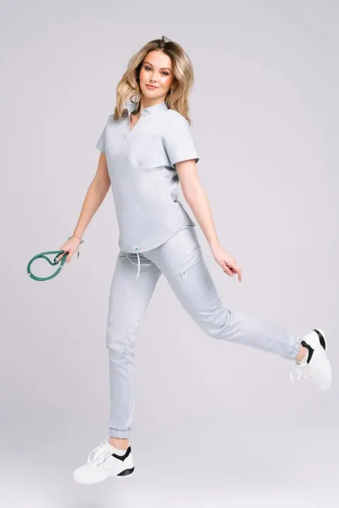 Spodnie damskie medyczne joggery Sonia jasny szary