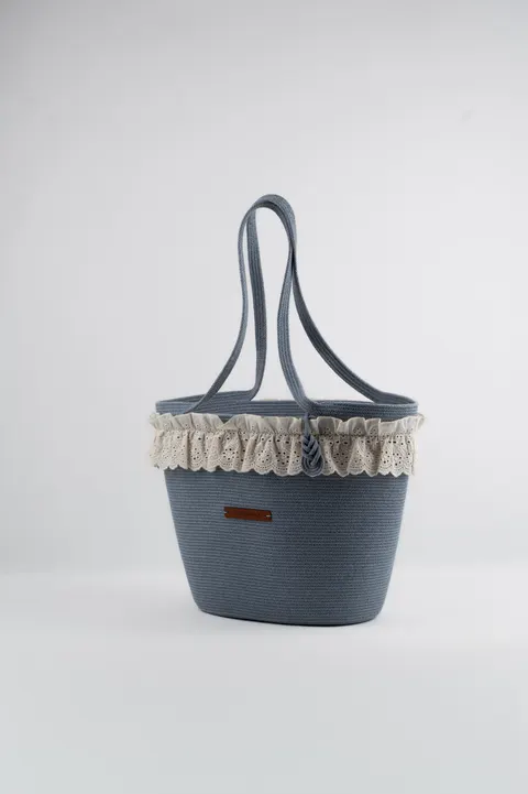 Duża torebka koszyk ze sznurka z koronką z haftem angielskim, PASTEL BLUE
