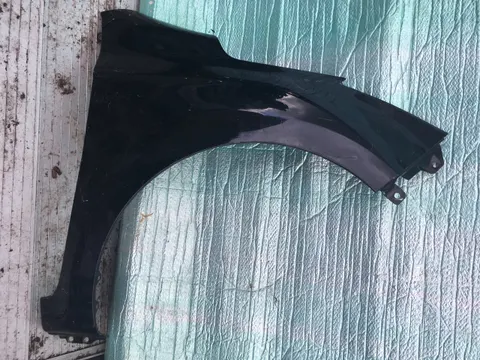 B366/E444/F595 Hyundai i20 2012-2014 BŁOTNIK PRAWY PRZEDNI