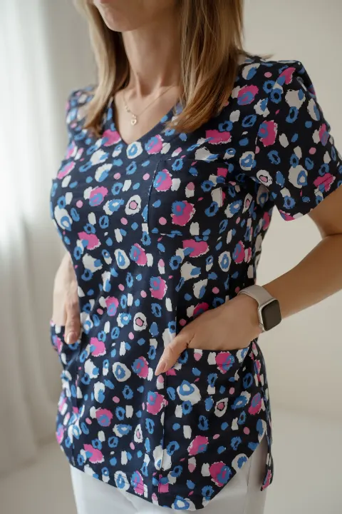 Bluza medyczna kolorowa panterka